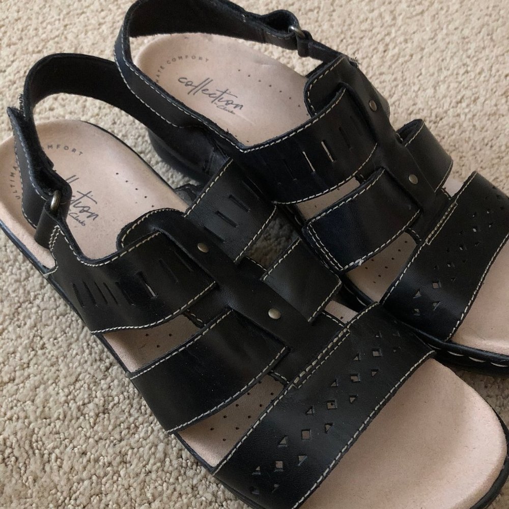 Clarks Lexi Sandal - black